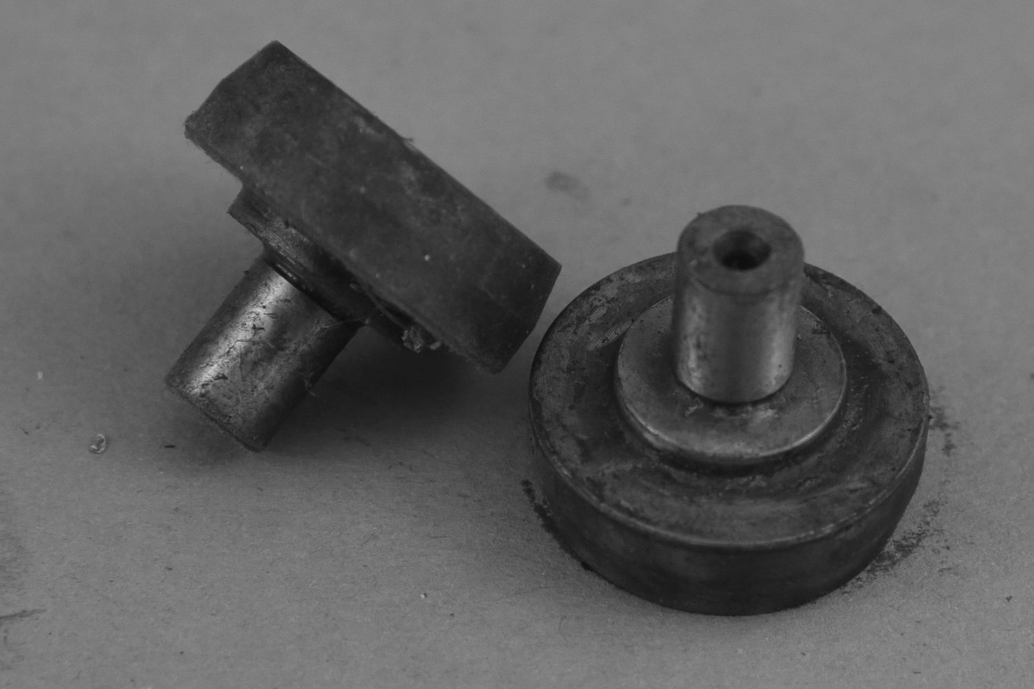 Seitenrolle kpl. Gr.1 oben u. unten D=26 mm / 9.24-1:3 *CE* GR.1 NEU Bandsägeführung 1290