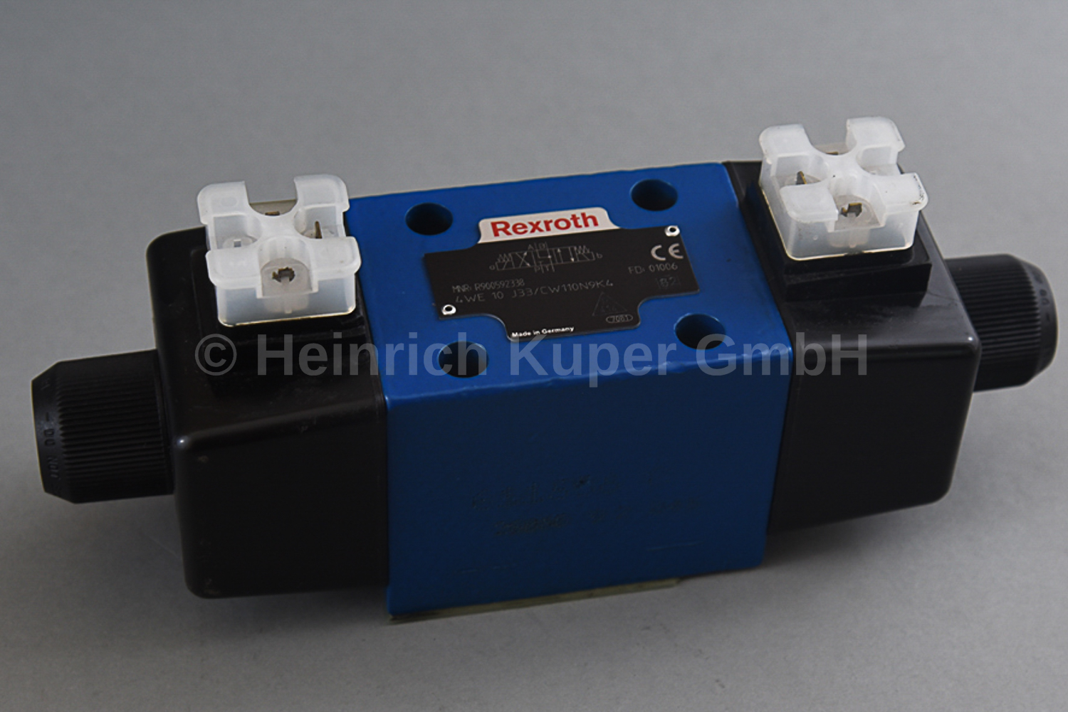 Wegeschieberventil R 900 592 338 4WE 10 J3X/CW110N9K4