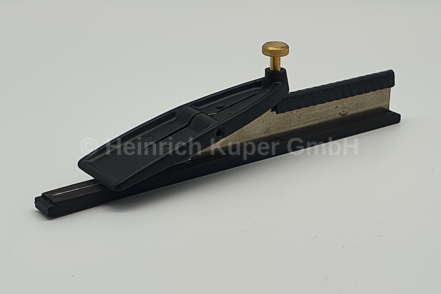 Trennsteg mit Niederhalter FW/Mini630 -Absperrfurnier-