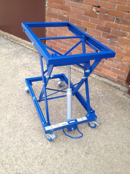 LÜBBERS TK-300 Hubtisch