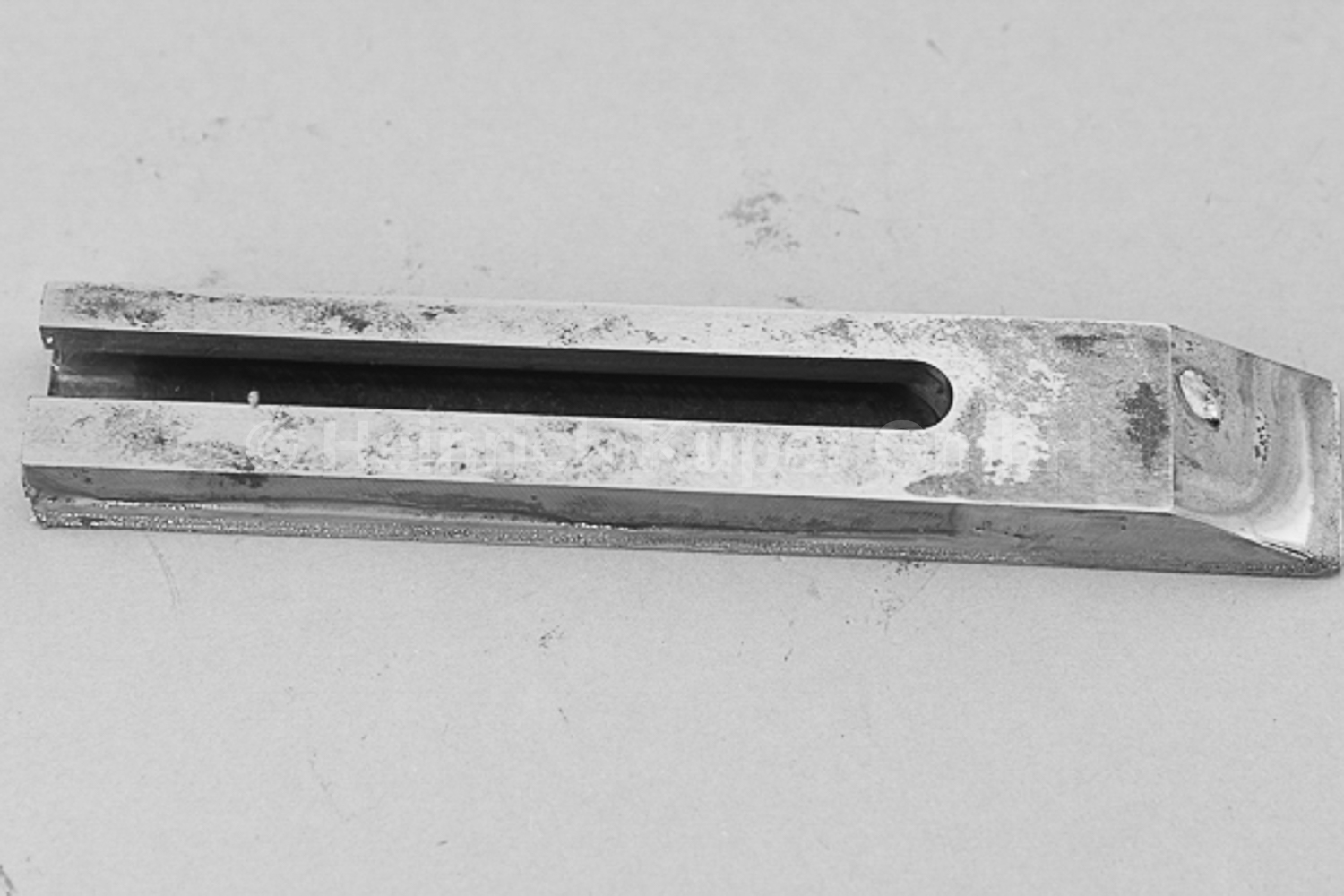 Lippe hinter linker Welle 777 191x32x18 mm