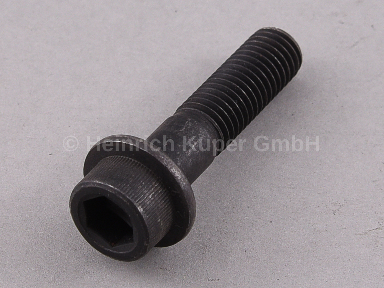 Zylinderschraube mit Flansch M12x90 Striebig 025.196