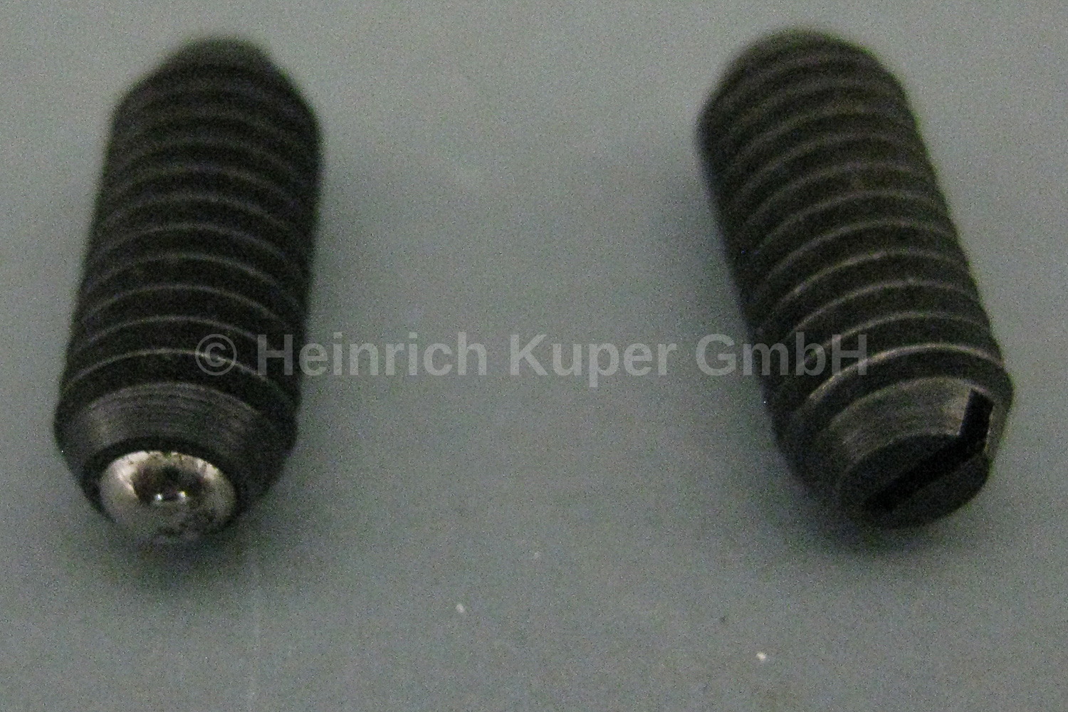 Federndes Druckstück M6 und Schlitz aus Automatenstahl (normaler Federdruck)