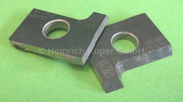 Schneidplatte 16,1x14x2 re R=2
4-014-03-0189