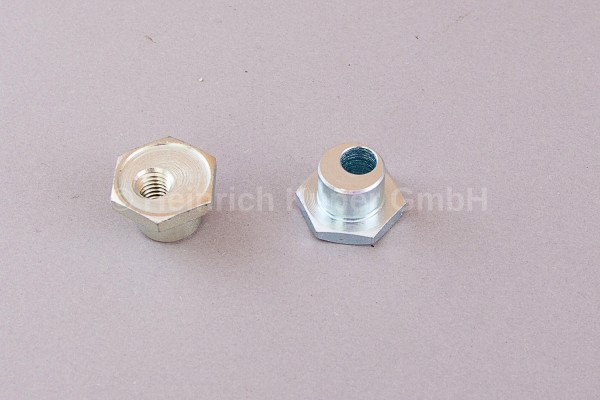 Exzenter für Unterlaufrolle
Altendorf F9017.0860
SW22 x14mm schmale Ausführung