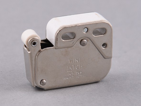 Federschnäpper Mini-Latch
Striebig 042.640